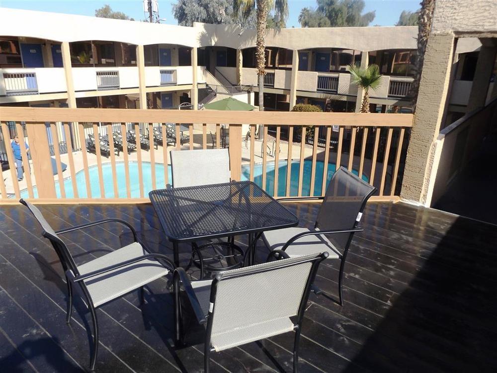 Motel 6 Glendale Az Facilities photo