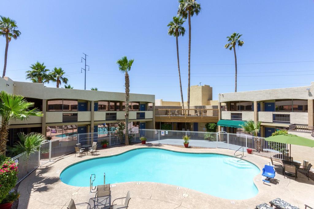 Motel 6 Glendale Az Exterior photo